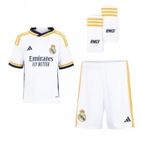 Dětský Fotbalový dres Real Madrid Vinicius Junior #7 2023-24 Domácí Krátký Rukáv (+ trenýrky)